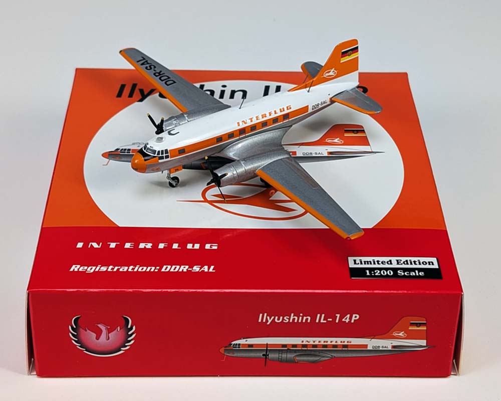 www.JetCollector.com: Interflug IL-14 DDR-SAL 1:200 Scale Phoenix