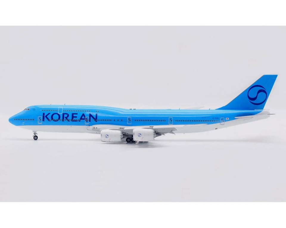www.JetCollector.com: Korean Air B747-8 New Colors, Flaps Down