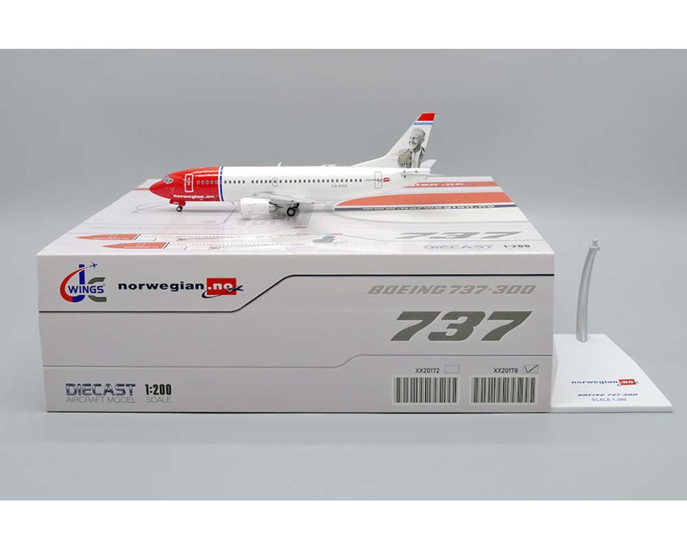 www.JetCollector.com: Norwegian Air Shuttle B737-300 Real