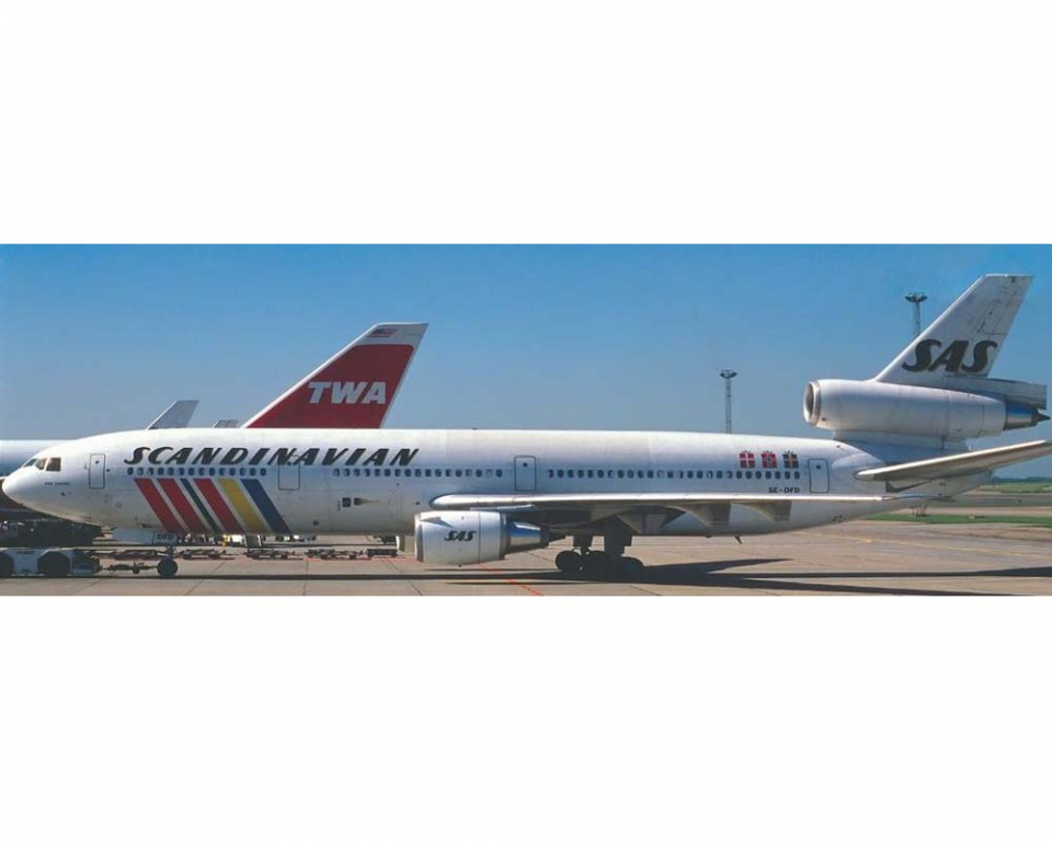www.JetCollector.com: SAS DC-10-30 SE-DFD 1:400 Scale JC Wings XX40484