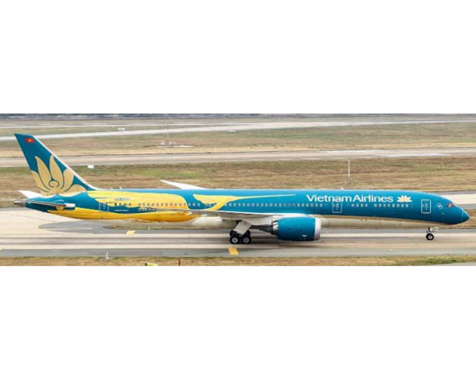 www.JetCollector.com: Vietnam Airlines B787-9 Chim Lac, Flaps VN