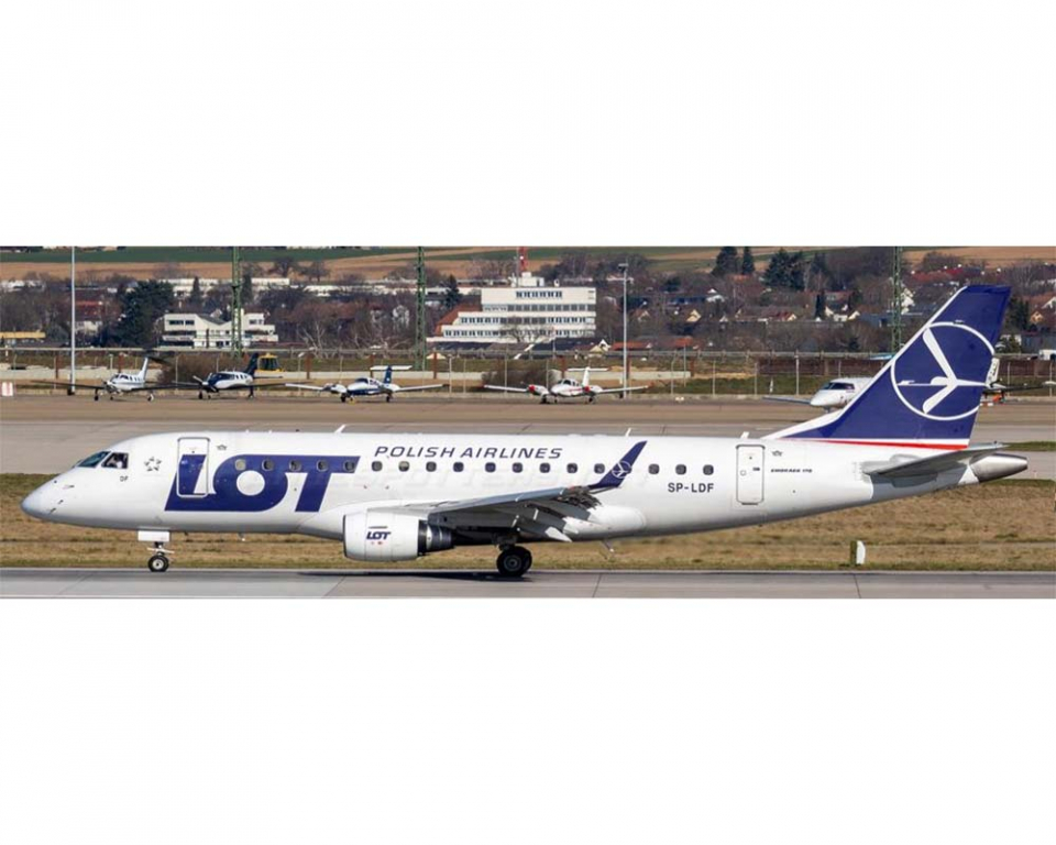 www.JetCollector.com: Lot Polish ERJ-170LR SP-LDF 1:400 Scale JC