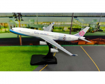 China Airlines A340-300 B-18806 空姐抱地球, w/stand 1:400 Scale AV400 AV4412
