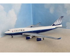 United Airlines B747-400 N198UA 1:400 Scale Bluebox BBX41652