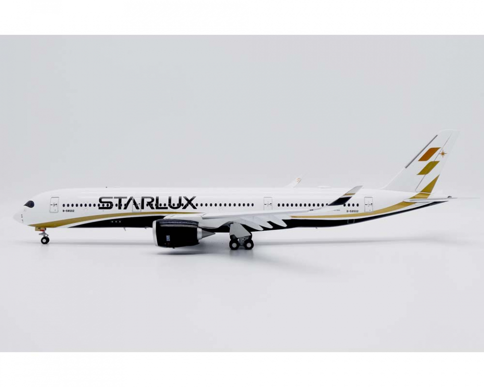 STARLUX A350-900 スターラックス B-58502 jc 400 www.JetCollector.com: Starlux Airlines A350-900XWB flaps, w/stand