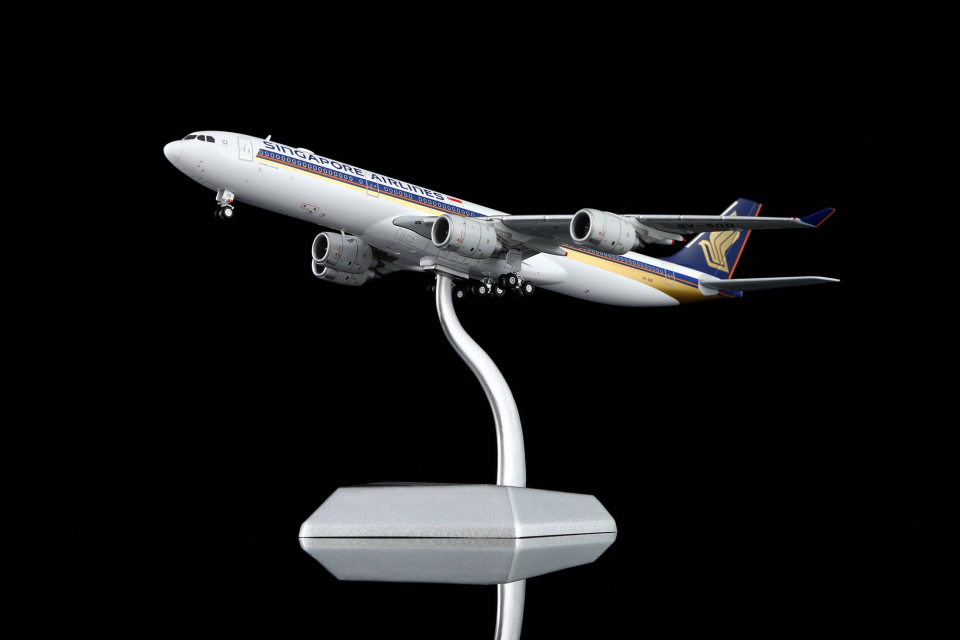 www.JetCollector.com: Singapore Airlines A340-500 9V-SGD 1:400