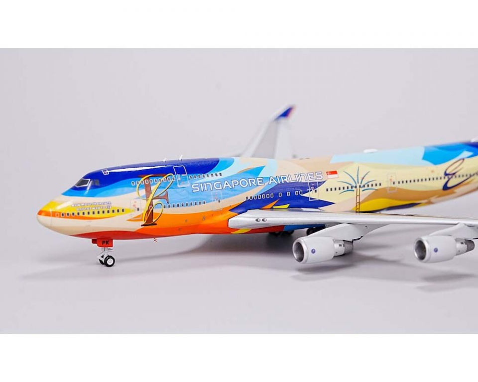 www.JetCollector.com: Singapore Airlines B747-400 Tropical 9V-SPK