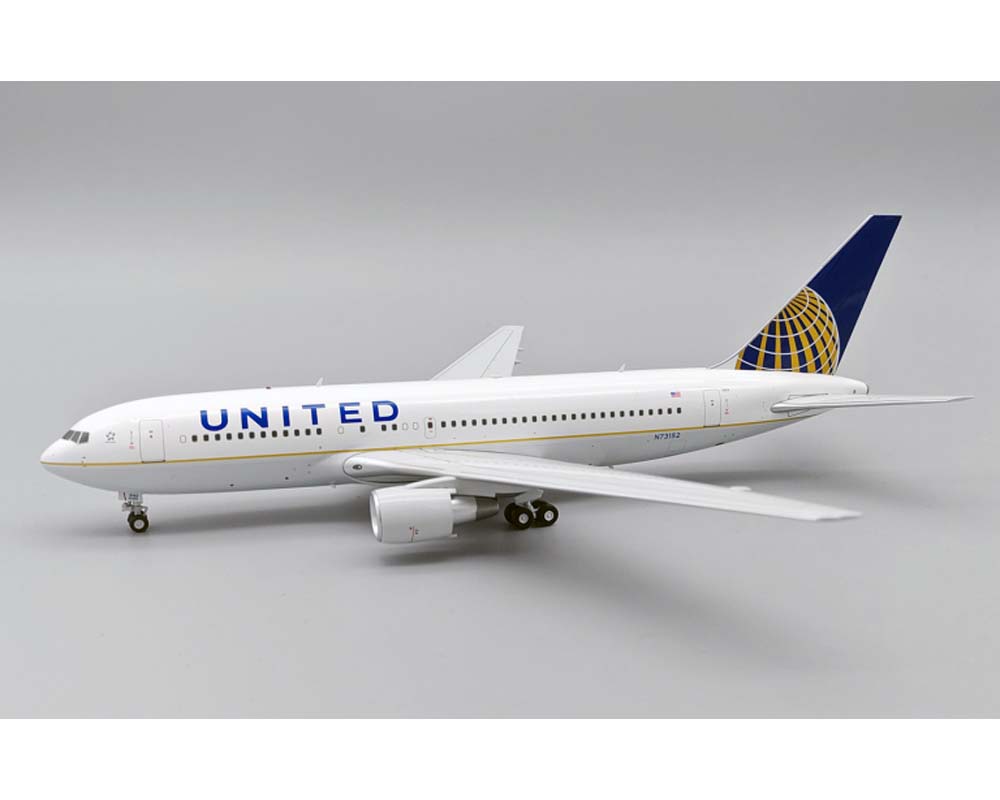United Airlines B767-200ER w/stand N73152 1:200 Scale Inflight IF762UA0525