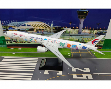 China Eastern Airlines Boeing 777-39PER B-7882 1:200 Scale KJ Models KJ-B77W-226