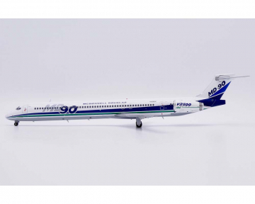 McDonnell Douglas MD-90 House Colors, w/stand N901DC 1:200 Scale JC Wings LH2501