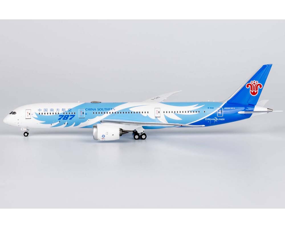 www.JetCollector.com: China Southern B787-9 the 1st 787-9