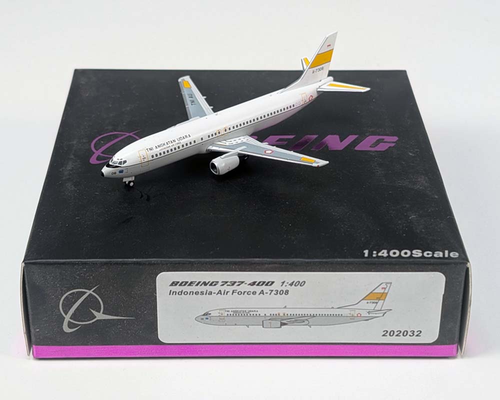 www.JetCollector.com: Indonesia Air Force B737-400 A-7308 1:400