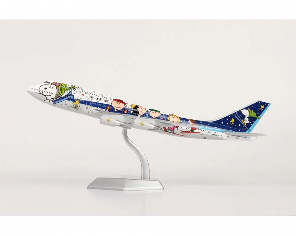 www.JetCollector.com: ANA- All Nippon B747-100 Snoopy, w/stand