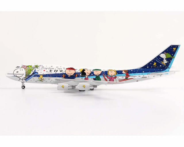 www.JetCollector.com: ANA- All Nippon B747-100 Snoopy, w/stand