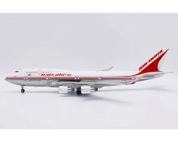 Air India B747-400 Polished, flaps down, w/stand VT-ESP 1:200 Scale JC Wings XX20203A
