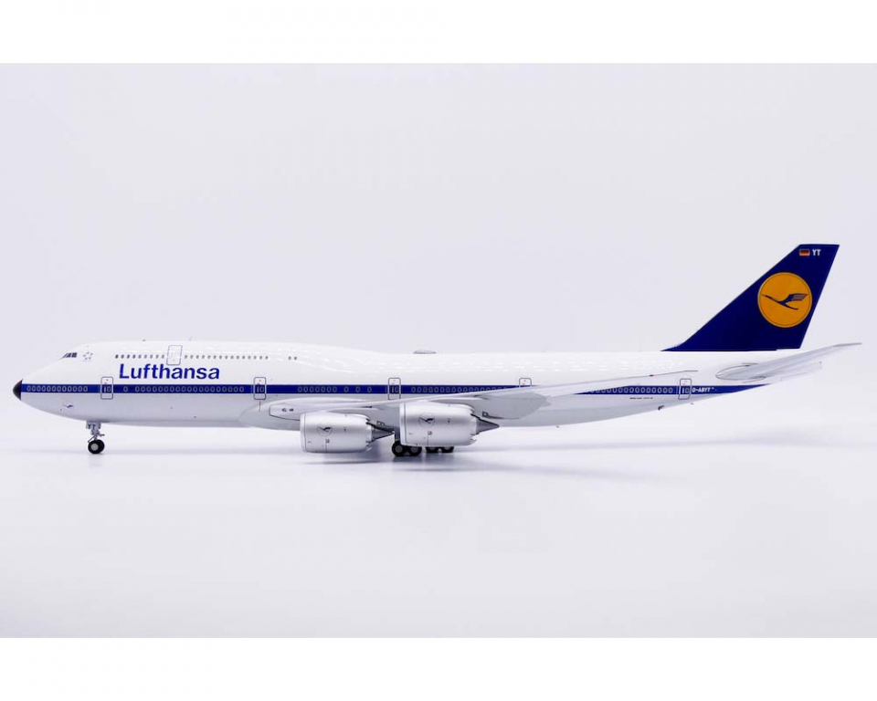 www.JetCollector.com: Lufthansa B747-8I Retro, w/stand D-ABYT 1