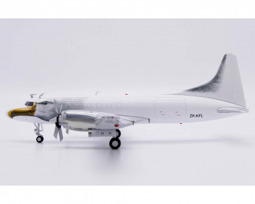 Air Chathams CV580 w/stand ZK-KFL 1:200 Scale JC Wings XX20549