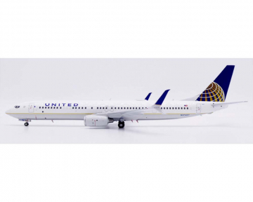 United Airlines B737-900ER w/stand N37437 1:200 Scale JC Wings XX20619