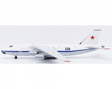 Soviet Air Force An-124 w/stand 9 1:200 Scale JC Wings XX20702
