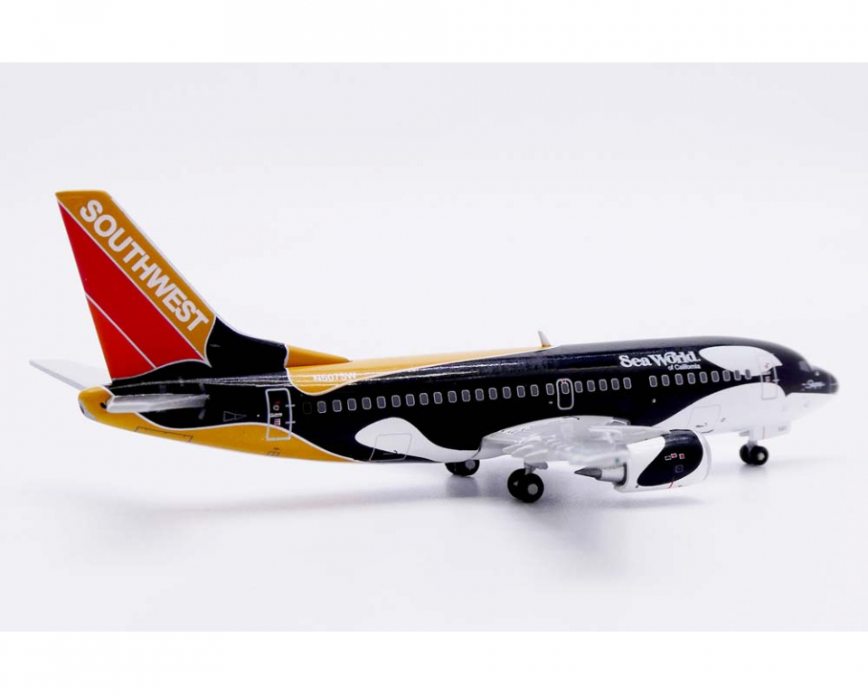 www.JetCollector.com: Southwest B737-500 Seaworld California