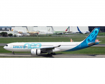 Airbus Industrie A330-900 F-WTTN w/detachable gear, /stand 1:400 Scale Aviation400 AV4421
