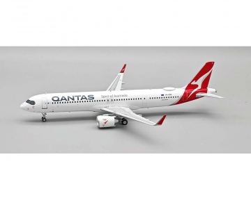 Qantas A321 w/stand VH-OGB 1:200 Scale Inflight IF321QF1125