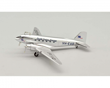 www.JetCollector.com: Pan Am DC3 w/stand 33611 1:200 Scale