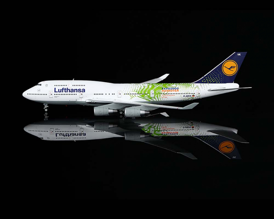 www.JetCollector.com: Lufthansa B747-400 D-ABVK 1:200 Scale SQ