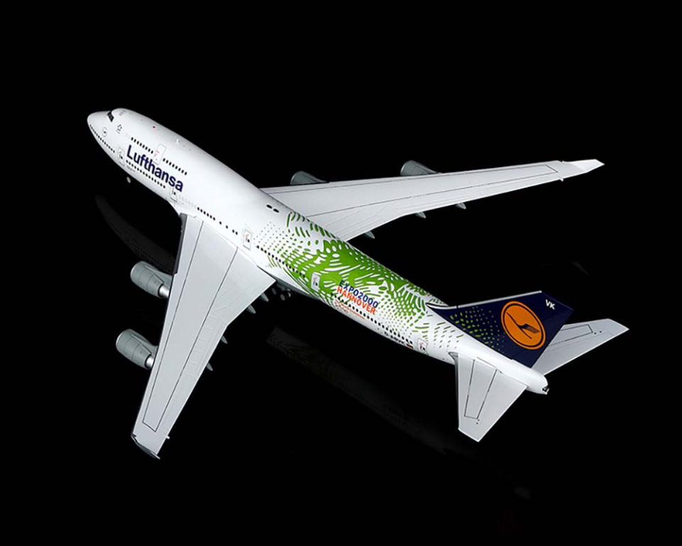 www.JetCollector.com: Lufthansa B747-400 D-ABVK 1:200 Scale SQ