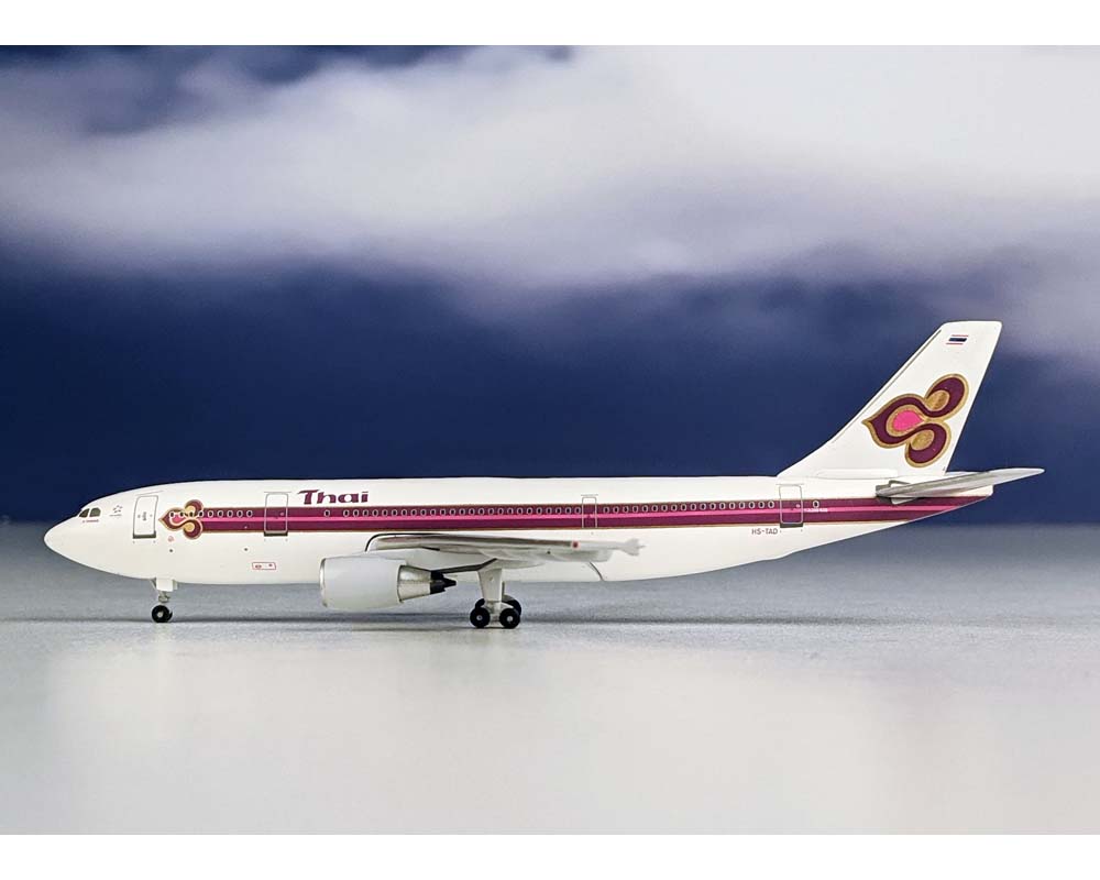 AC419794.jpg