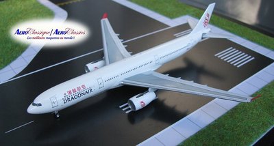 www.JetCollector.com: Dragonair A330-300 B-HYA 1:400 Scale