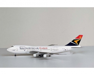 South African Cargo B747-200 ZS-SAR 1:400 Scale BlueBox BB419793