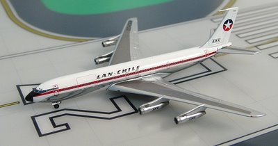 www.JetCollector.com: Lan Chile Delivery Colors B707-320B CC-CEB 1
