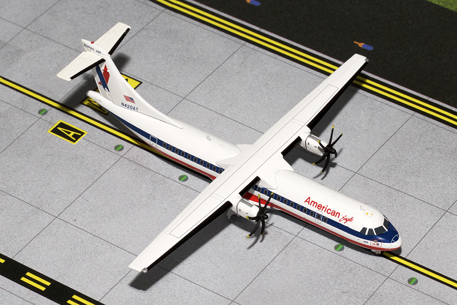 www.JetCollector.com: American Eagle ATR-72 (Old Livery) N420AT
