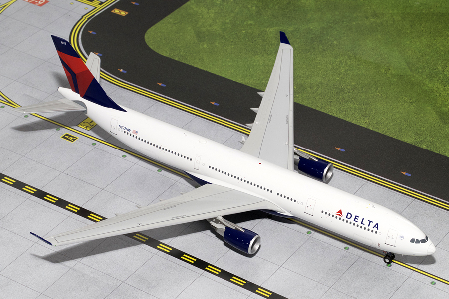 www.JetCollector.com: GeminiJets Delta A330-300 N822NW 1:200 G2DAL335