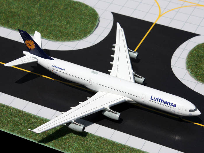 www.JetCollector.com: Lufthansa A340-300 D-AIFE