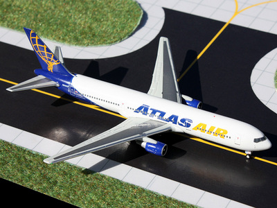 www.JetCollector.com: ATLAS AIR 767-300ER N642GT