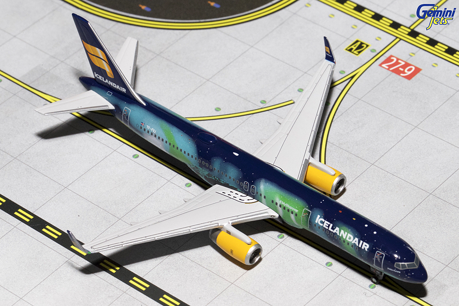 www.JetCollector.com: Icelandair B757-200(W) Hekla Aurora TF-FIU
