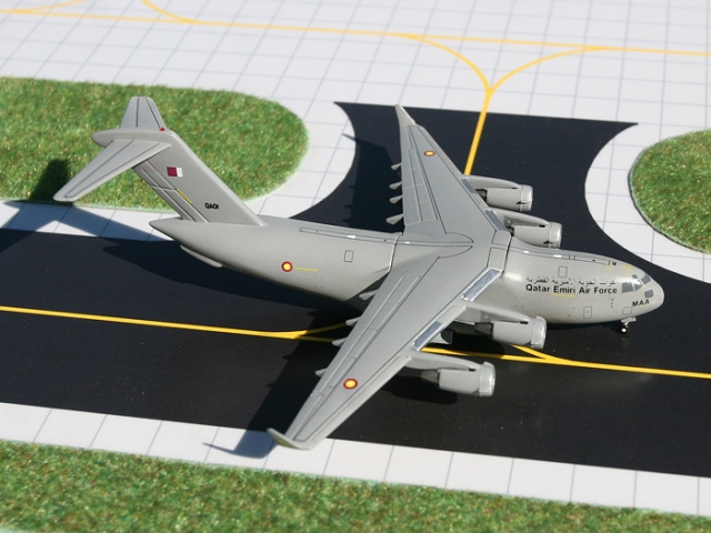 www.JetCollector.com: Qatar Air Force C-17 1:400 GeminiMacs GMQAF044