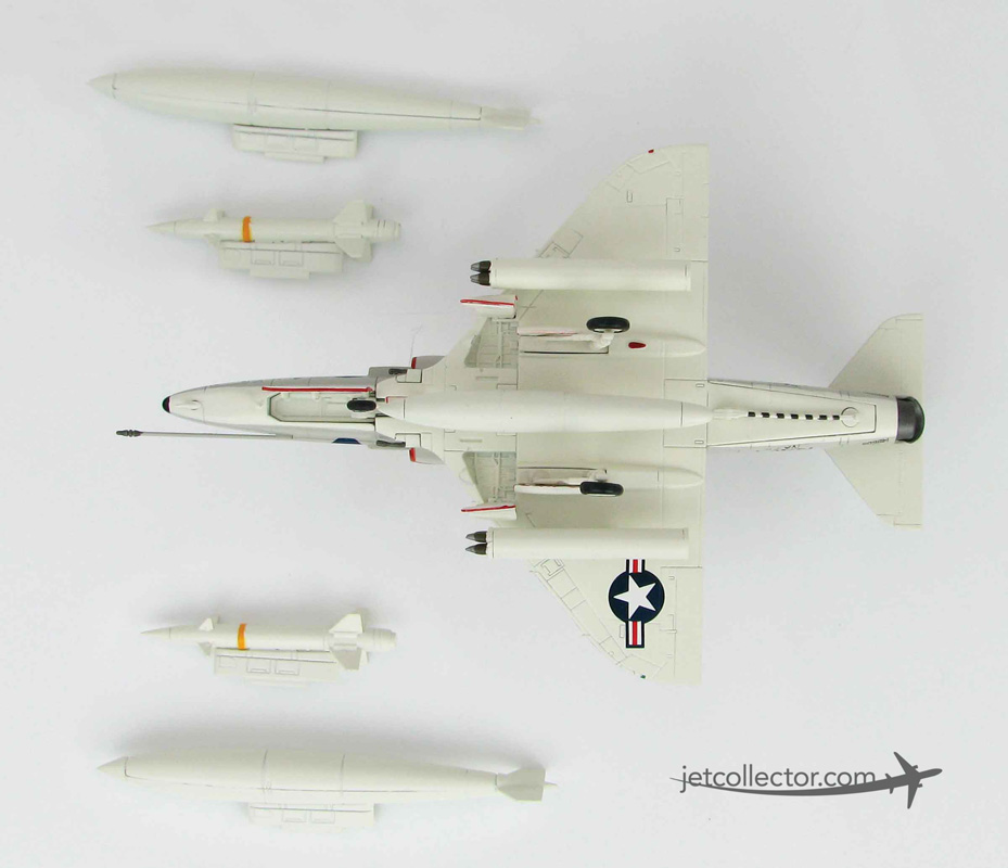 A-4C Skyhawk 11 VA-76 Spirits Vietnam MIG-17 Killer Hobby Master HA1427 