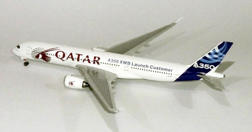 www.JetCollector.com: Airbus A350 House/Qatar Launch, Flaps Down