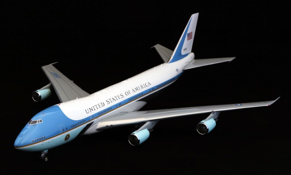 www.JetCollector.com: Inflight Air Force One VC-25A 82-8000 1:200