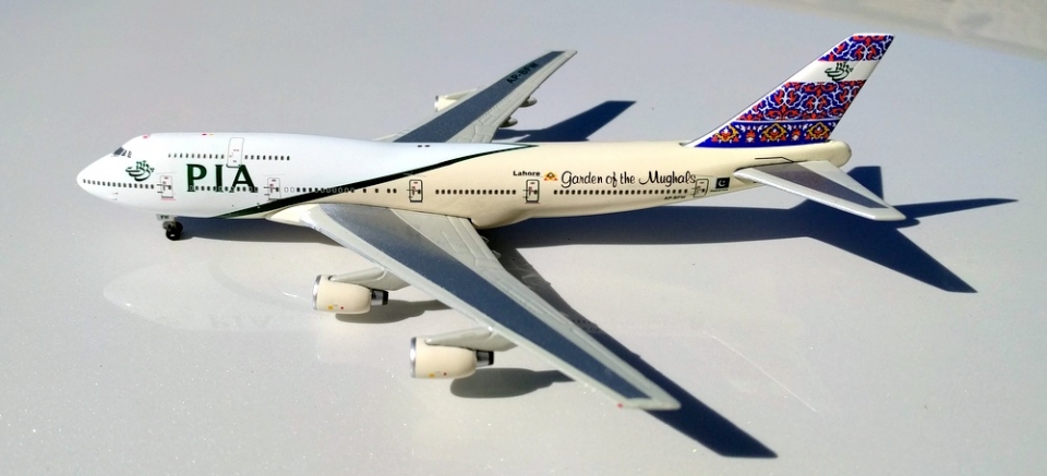 www.JetCollector.com: PHOENIX Pakistan Int'l Mughals B747-300 AP