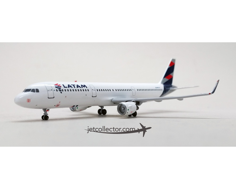 www.JetCollector.com: AEROCLASSICS LATAM A321WL CC-BEP 1:400 SCALE