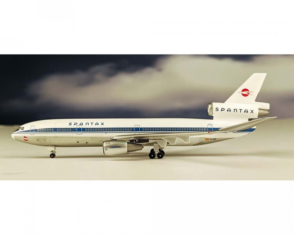 www.JetCollector.com: AEROCLASSICS SPANTAX DC-10 EC-DSF 1:400