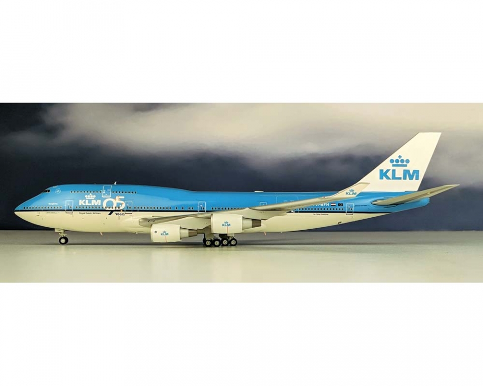 KLM B747-400 PH-BFH 95th Anniversary w/Stand 1:200 Scale JC WINGS 200