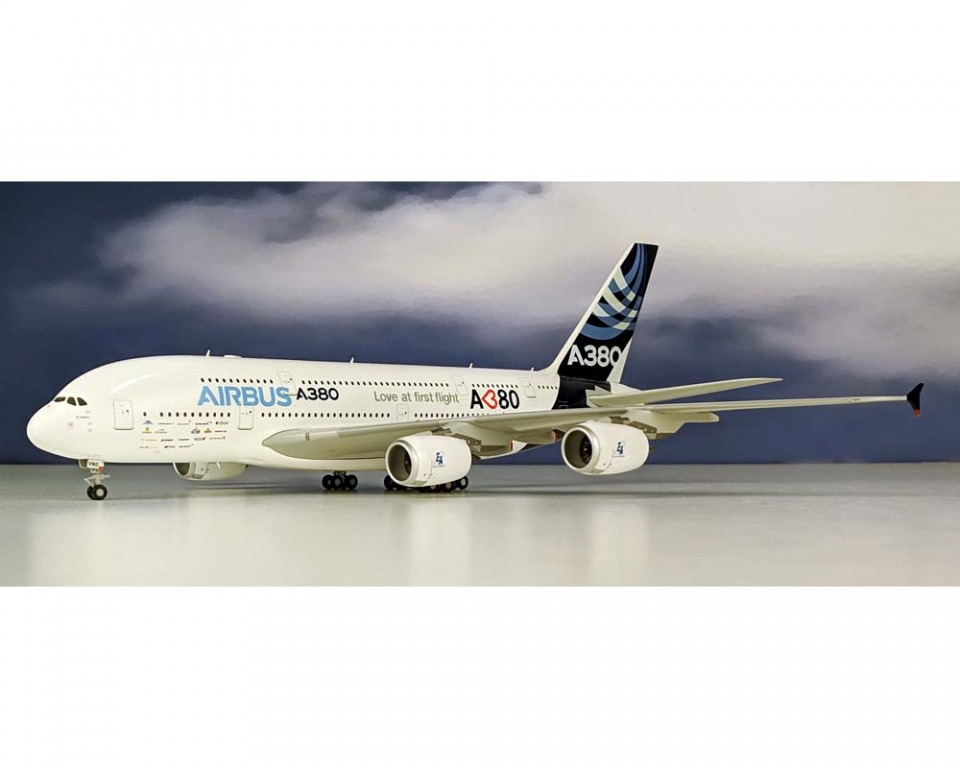 www.JetCollector.com: Airbus House Colors Love at First Flight