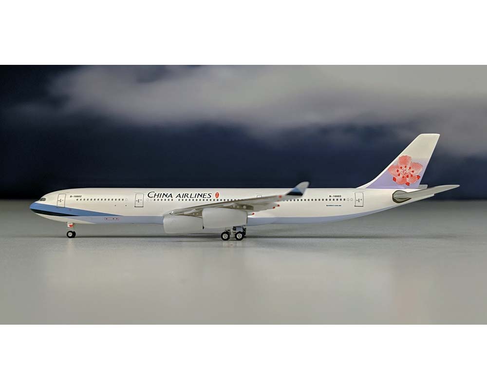www.JetCollector.com: Aeroclassics China Airlines A340-300 B-18802