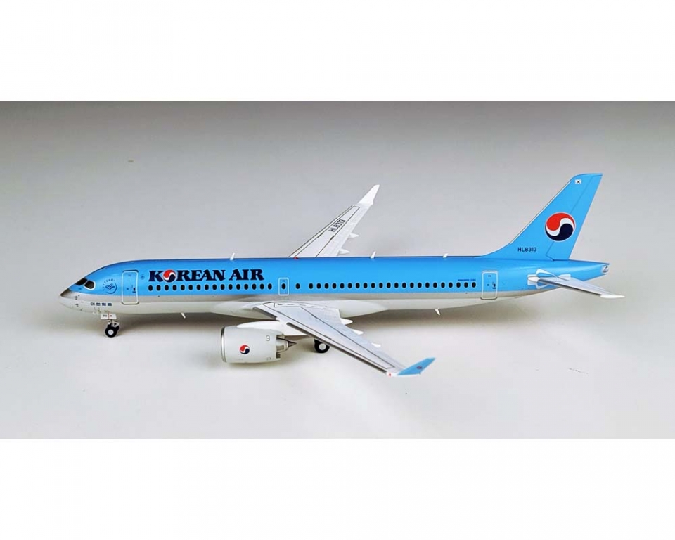 www.JetCollector.com: JC WINGS Korean Air Bombardier CS300 HL8313