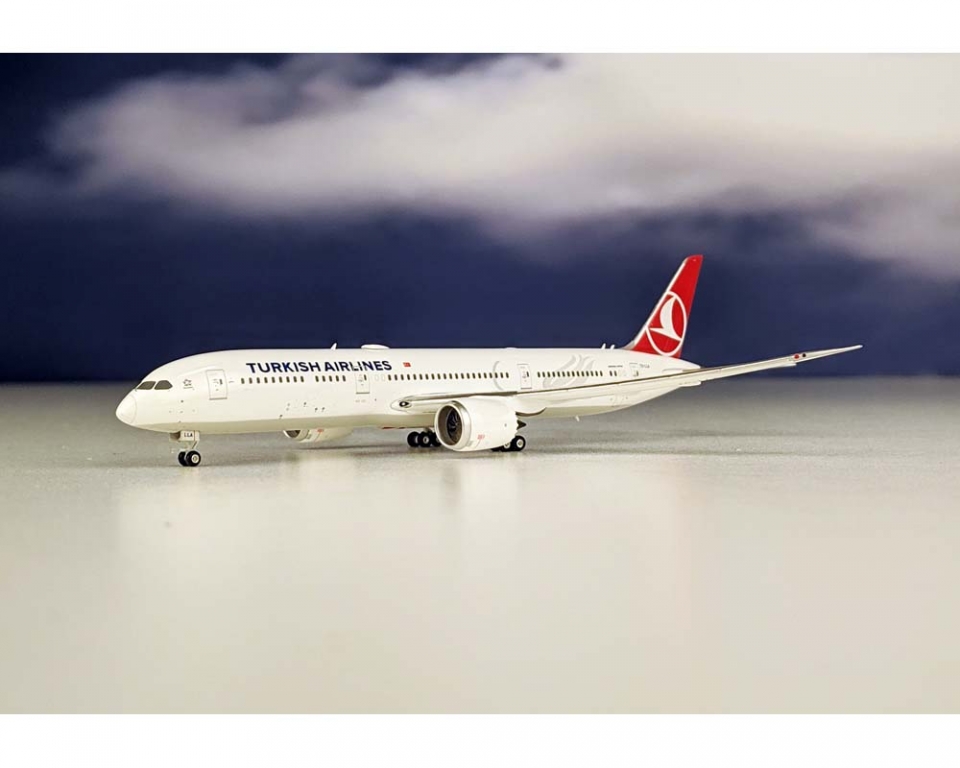 www.JetCollector.com: PHOENIX TURKISH AIRLINES B787-9 TC-LLA 1:400